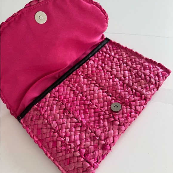 NWOT Woven Clutch - Picture 5 of 6